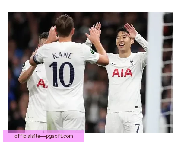 尼古拉斯杰克逊热刺主场上演帽子戏法助球队大胜