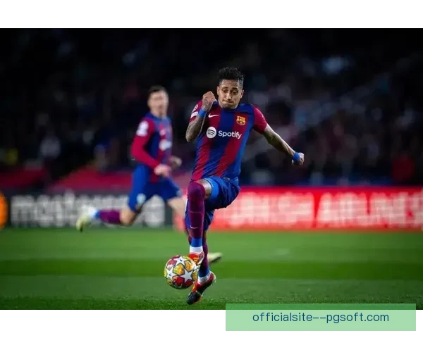 帕拉略洛巴萨女足锋线新星引领未来进攻潮流