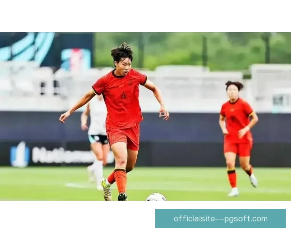 女足球迷数量呈几何级数增长的现象及其对体育产业和社会文化的深远影响
